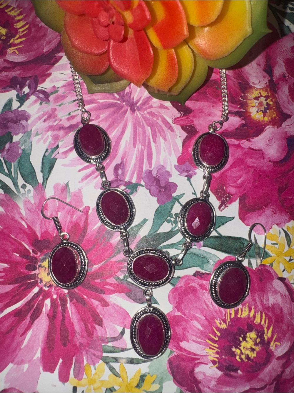Silver Ruby Jewelry Set - Picture 4 of 15